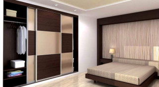 Какой шкаф выбрать для маленькой спальни?